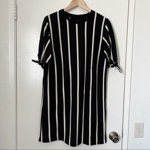 Who What Wear Black Striped Dress